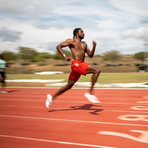 How Noah Lyles plans to become track's greatest showman at Paris Olympics and beyond — USA TODAY Track Pics, Clothes For Men Over 50, Noah Lyles, Men Over 50, Track And Field Athlete, Running Track, Paris Olympics, Dream Vision Board, Men Running