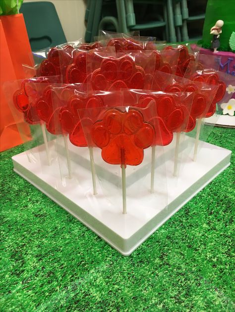 "Paw"psicle lollipops Zootopia Zootopia 2nd Birthday, Zootopia Themed Birthday Party, Zootopia Centerpieces, Zootopia Themed Party, Zootopia Party Ideas, Zootopia Birthday Party Ideas, Zootopia Cake, Zootopia Birthday Party, Zootopia Birthday