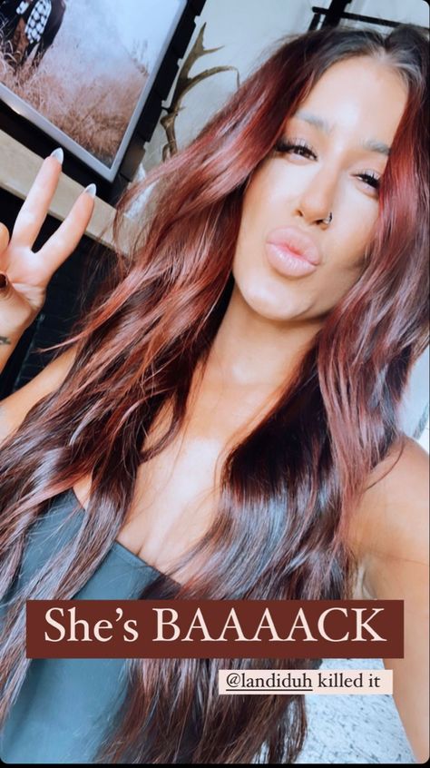 Chelsea Houska Hair Color, Chelsea Houska Hair, Deep Red Hair, Chelsea Houska, Chelsea Deboer, Hair Extension Clips, Hair Color And Cut, Hair Inspiration Color, Hair Envy