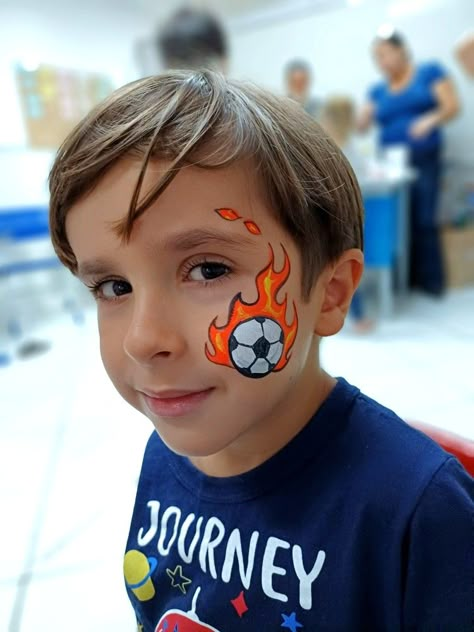 Football Face Paint, Easter Face Paint, Easy Face Painting Designs, Festival Face Paint, Face Painting Tips, Face Painting For Boys, Halloweenský Makeup, Girl Face Painting, Cheek Art