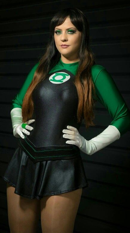 . Green Lantern Cosplay, Green Lantern Costume, Lantern Costume, Cropped Outfits, Lantern Corps, Cosplay Boy, Dc Cosplay, Green Lantern Corps, Kawaii Cosplay