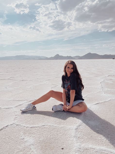 Utah salt flats bonneville salt flats travel visit utah travels cool places picture pics coolest nike shoes womens nike shoes ootd outfit inspo Utah Salt Flats, Nike Shoes Womens, Salt Flats Utah, Utah Summer, Travel Pose, Visit Utah, Bonneville Salt Flats, Flat Photo, Travel Pictures Poses