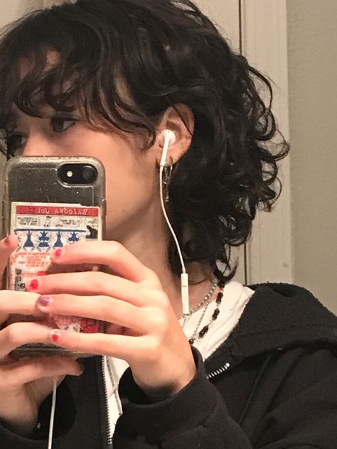 Short Hair Mullet Woman Curly, Tomboy Hairstyles Curly Hair, Reverse Mullet Women, Short Curly Wolfcut With Bangs, Short Curly Hair Grunge, Short Hair With Layers Curly, Short Hair Inspo Curly, Wavy Short Layered Hair, Curly Short Hairstyles Aesthetic