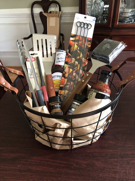 Benefit Auction Basket Ideas, Raffle Gifts Ideas, Mens Raffle Basket Ideas, Raffle Gifts, Grilling Raffle Basket Ideas, Raffle Baskets For Men, Football Raffle Basket Ideas Fundraising, Mens Raffle Basket, Jack And Jill Party Ideas Raffle Prizes Auction Baskets