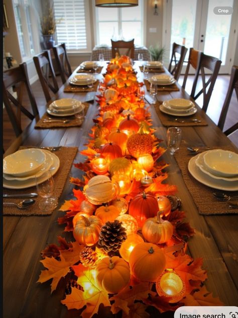 Fal Decor, Autumn Table Decorations, Diy Autumn Decor, Diy Fall Home Decor, Fall Apartment Decor, Friendsgiving Decorations, Friendsgiving Dinner, Autumn Party, Fall Kitchen Decor