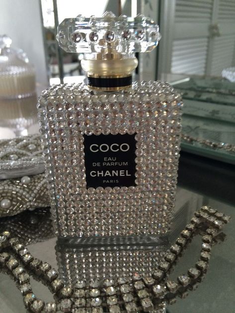 Channel, crystal bottle. Got this today. Love it | Chanel perfume bottle, Chanel decor, Glam decor diy Diy Chanel Decor, Chanel Birthday Party Decoration, Chanel Inspired Room, Chanel Party Ideas, Chanel Diy, Chanel Perfume Bottle, Bling Bottles, 00s Mode, Chanel Decor