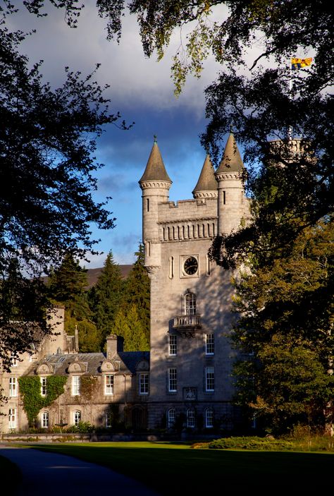 Enchanted Castles, Balmoral Castle, Aberdeenshire Scotland, Castle Scotland, Scotland Castles, Scottish Castles, Scotland Uk, Front Lawn, Her Majesty The Queen