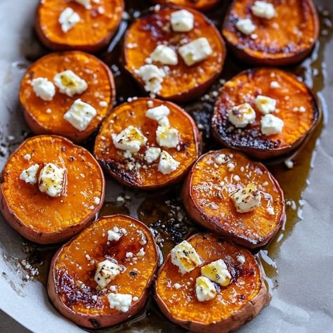 There’s something incredibly satisfying about the natural sweetness of roasted sweet potatoes, especially when they’re paired with the creamy tang of feta and the rich drizzle of honey. This recipe Honey Feta, Sweet Potato Rounds, Potato Rounds, Recipes Vegetables, Baked Sweet Potatoes, Roasted Sweet Potato, Feta Recipes, Easy Sides, Sweet Potato Recipes