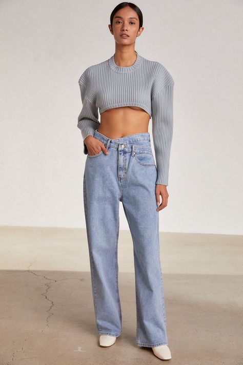 17 Fashion Trends We'll All Be Wearing Through 2021 Cross Waist Jeans, Cross Over Jeans, Criss Cross Jeans, Vintage Bowling Shirts, Hoodie Images, Cross Jeans, Denim Fashion Women, Jeans Light Blue, New Fashion Trends