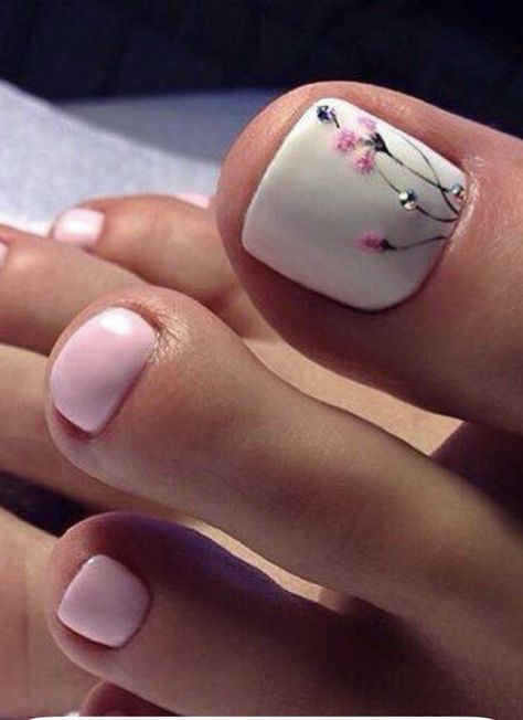 Toenail Art Designs, Feet Nail Design, Pedicure Designs Toenails, Pedicure Nail Designs, Gel Toe Nails, Toe Nail Color, Pretty Toe Nails, Cute Toe Nails, Summer Toe Nails