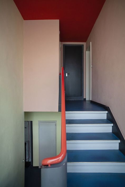 Bauhaus Colors, Bauhaus Building, Bauhaus Interior, Walter Gropius, Elle Decor, My New Room, 인테리어 디자인, Colorful Interiors, Interior Inspiration