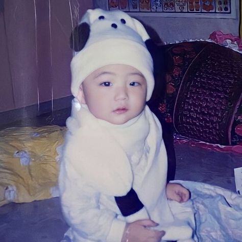 Jeonghan Baby Pic, Jeonghan And Joshua, Childhood Pictures, Angel Devil, Seventeen Jeonghan, Yoon Jeonghan, Happy Children's Day, Adore U, Asian Babies