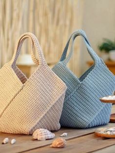 Tote Bag Diy, Diy Beach Bag, Tote Crochet, Crochet Bell, Crochet Colorful, Bags Patterns, Chic Crochet, Crocheting Patterns, Boho Handbags