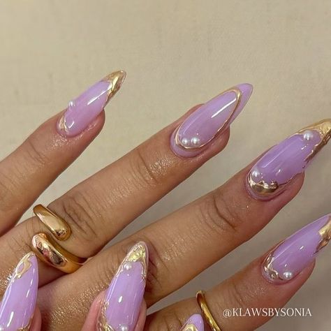 Sonia Sanchez | GelX Nail Artist | 818 San Fernando Valley on Instagram: "Never let someone dull your sparkle💜 ✨  . . . . @apresnailofficial almond long  #klawsbysonia #apres #apresgelx #gelxnails #gelx #apresnailofficial #gelxinspo #apresambassador #nailsnailsnails #nailinspo #bridalnails #fallnailtrends #nailsofinstagram #naillartist #fallnails #espressochromenails #weddingnails #gelxnails #818valley #818nailtech #sanfernandovalley #sfvnails #818nails" Light Purple Almond Nails, Purple Almond Nails, Sonia Sanchez, Light Purple Nails, Fall Nail Trends, San Fernando Valley, Cute Gel Nails, Oval Nails, Bridal Nails