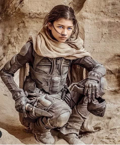 Zendaya - Dune photo: Chiabella James Environmental Sketch, Dune Film, Dune 2021, Dune Movie, Dune Art, Zendaya Coleman, Timothee Chalamet, Celebrity Look, Film Movie