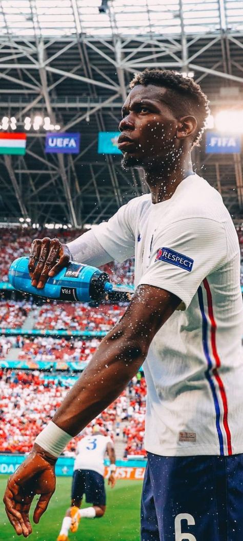 Cold Football Wallpaper 4k, Pogba Wallpapers, Cristiano Ronaldo And Messi, Best Soccer Shoes, Kobe Bryant Poster, Uefa European Championship, Liverpool Wallpapers, Manchester United Legends, Manchester United Wallpaper