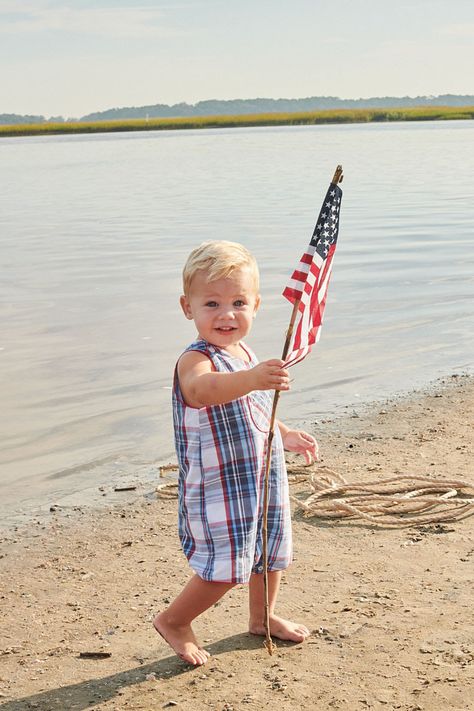 This adorable toddler boy's shortall is the perfect little boys outfit! Find more preppy clothes for toddlers at bella bliss. Preppy Baby Boy Outfits, Preppy Toddler Boy Outfits, Preppy Toddler Boy, Preppy Toddler, Preppy Baby Boy, Handsome Clothes, Preppy Clothes, John John