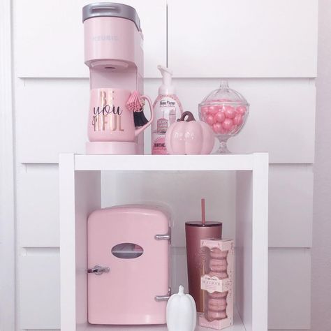 Coffee Bar Ideas Bedroom, Coffee Bar Ideas, Cool Room Designs, Home Coffee Stations, Dorm Room Inspiration, Pink Skull, Apartment Aesthetic, Pink Kitchen, Cottagecore Aesthetic