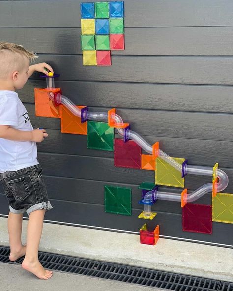 Magnatiles Ideas, Picasso Tiles, Connetix Tiles, Magnet Activities, Kids Building, Magnetic Tiles, Small People, Marble Run, Lego Storage