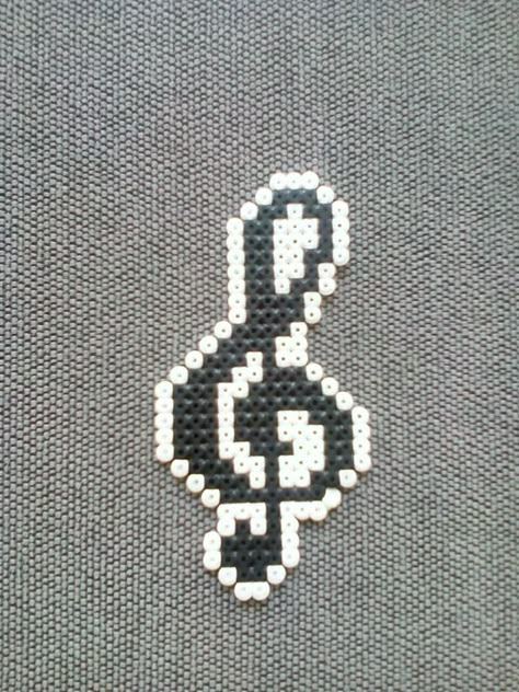 Perler Bead Patterns Music, Christmas Perler Beads, Nota Musical, Pixel Beads, Pearl Beads Pattern, Easy Perler Beads Ideas, Fuse Bead Patterns, Art Perle, Hama Beads Design