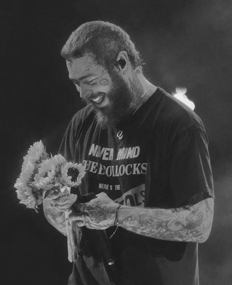 Post Malone Black And White Aesthetic, Post Malone Aesthetic Wallpaper, Post Malone Black And White, Post Malone Aesthetic, Posty Malone, New Post Malone, Horrible Tattoos, Post Malone Wallpaper, Post Malone Quotes