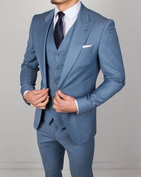 Mens Wedding Attire Grey, Grey Blue Suit, Mens Suits Navy, Blue Tux, Blue Sport Coat, Best Wedding Suits, Summer Suits Men, Light Blue Suit, Dark Blue Suit