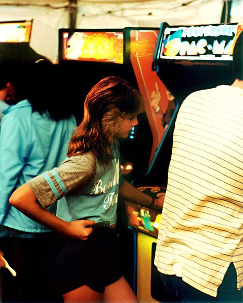 Girl Playing PacMan at Coral Springs festival, 1983 1980s Aesthetic, 80s Video Games, Arcade Room, 80s Girl, 80s Vibes, 80s Aesthetic, Dolphin Shorts, Retro Arcade, Retro Videos