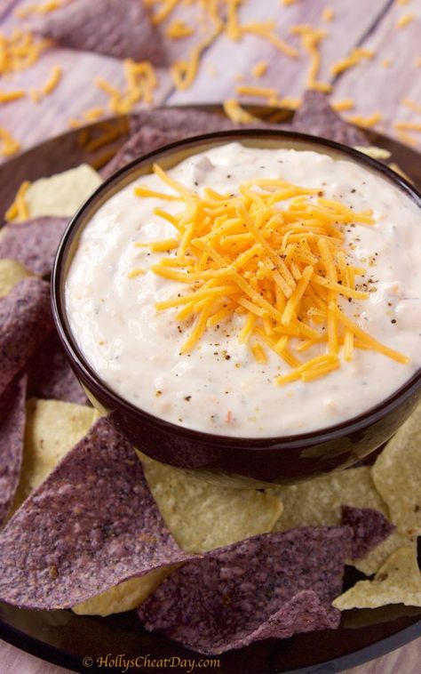 Onion Dips, Sour Cream Chip Dip, Spicy Sour Cream, Sour Cream Dip Recipes, Cracker Spreads, Bacon Cheese Dip, Tailgate Treats, Mexican Sour Cream, Bacon Cheese Dips