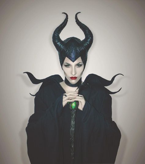 Malecifent Costume, Malificiant Costume, Maleficent Costume Diy Outfit, Maleficent Diy Costume, Diy Maleficent Costume, Maleficent Costume Diy, Maleficent Halloween Costume, Disney Villain Costumes, Maleficent Halloween