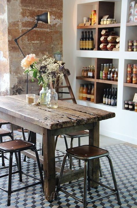 Rustic Coffee Shop, Café Design, Cozy Coffee Shop, Spice Shop, Coffee Shops Interior, French Cafe, Modern Restaurant, Paris Cafe, Coffee Shop Design