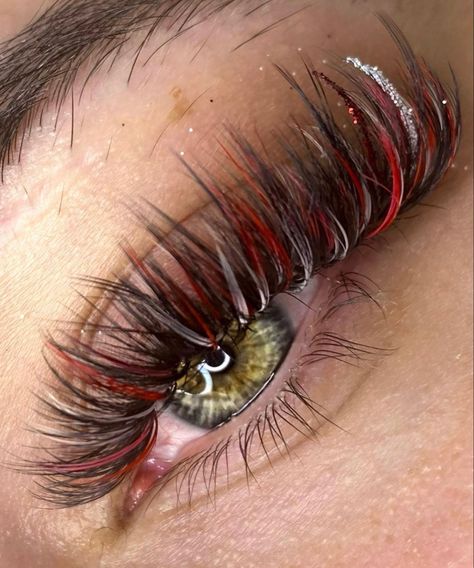 Christmas Eyelashes Extensions, New Years Lashes, Red And Green Lash Extensions, Red And White Lash Extensions, Red And White Eyelash Extensions, Lashes With Red At The End, 4th Of July Lash Extensions, Gold Lash Extensions, Holiday Lash Extensions