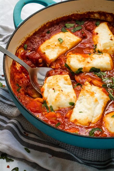 Halloumi Bake, Baked Halloumi, Sandwich Vegetarian, One Pot Vegetarian, Veggie Dishes, Meat Free, Vegetarian Dishes, Keto Dessert, Veggie Recipes