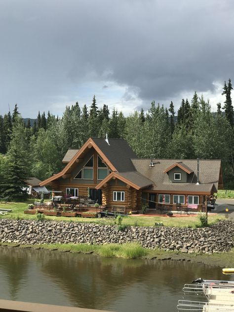 Rustic River Cabin, Cabins In Alaska, Houses On The River, Big Cabin Houses, Alaska Architecture, Houses In Alaska, Alaskan House, Wood Cabin Exterior, Yellowstone Cabin