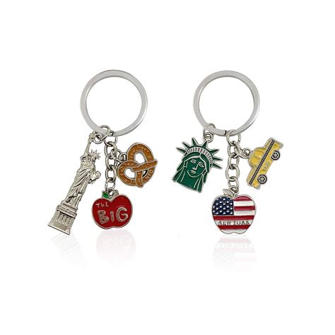 New York Souvenirs Gift, New York Keychain, Nyc Souvenirs Aesthetic, Nyc Keychain, Nyc Souvenirs, New York Souvenirs, Keychain Souvenir, Souvenir Keychain, Souvenir Design