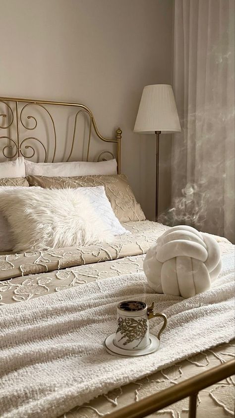 White Gold Bed Frame, Bed Cushions Aesthetic, Gold Bed Frame Decor, White Brown And Gold Bedroom, Aesthetic Cushions On Bed, White Gold Room Aesthetic, Metal Bed Aesthetic, White Gold Bedroom Aesthetic, Gold Metal Bed Frame Bedroom Ideas