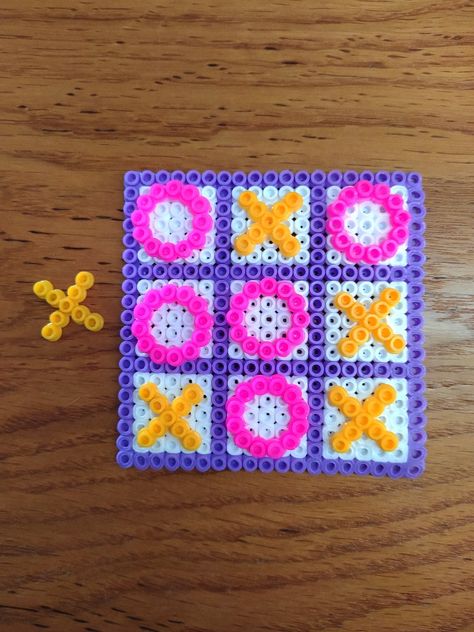 Perler Beads Preppy, Hammer Bead Ideas, Melting Beads Patterns Easy, Things To Make With Fuse Beads, Perler Bead Tic Tac Toe, Ironing Beads Ideas Aesthetic, Cool Melty Bead Designs, Useful Perler Bead Projects, Lisa Frank Perler Bead Patterns