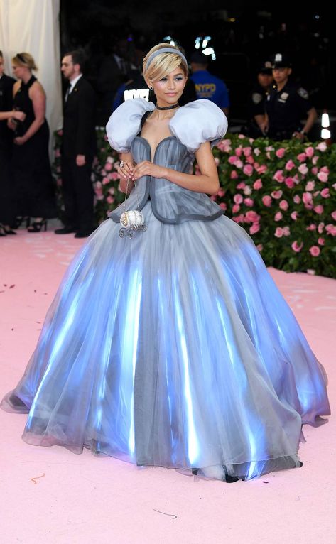 Every Look From the Met Gala Red Carpet 2019 | Who What Wear UK Zendaya Met Gala, Best Met Gala Looks, Prabal Gurung Dress, Camp Fashion, Gala Outfits, Met Gala Outfits, Met Gala Dresses, Elevated Fashion, Gala Looks