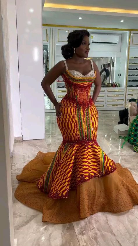 Brides Men, African Wedding Dress Ankara, Kente Outfits, Brides Hair Accessories, African Maxi Dress Ankara, Dinner Catering, African Bridal Dress, African Traditional Wedding Dress, Bridal Room