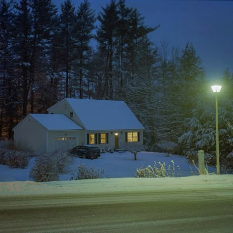 Winter Wasteland, Intermediate Painting, Scenic Backgrounds, Konosuba Wallpaper, Winter Air, Good Night Moon, Story Setting, Small Buildings, Winter Pictures