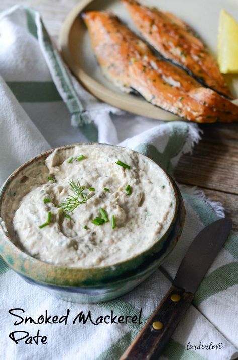 A super easy, quick, tasty and healthy version of smoked mackerel pate recipe by Karon at Larder Love Smoked Mackerel Pate, Mackerel Pate, Smoked Mackerel, Pate Recipes, Homemade Spice Mix, Scottish Recipes, Healthy Version, Summer Dishes, Homemade Spices