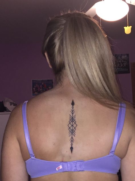 spine arrow tattoo Arrow Tattoo Back Spine, Arrow Tattoo Back, Tattoos Arrow, Tattoo Spine, Spine Tattoos For Women, Arrow Tattoo, Arrow Tattoos, Spine Tattoo, Spine Tattoos