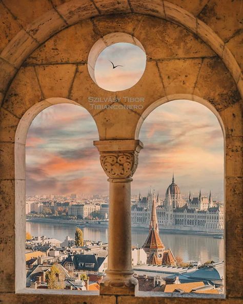 Budapest Painting, Famous Cities, Hungary Travel, Budapest Hungary, Visual Design, Beautiful Artwork, Budapest, Hungary, Bathroom Ideas