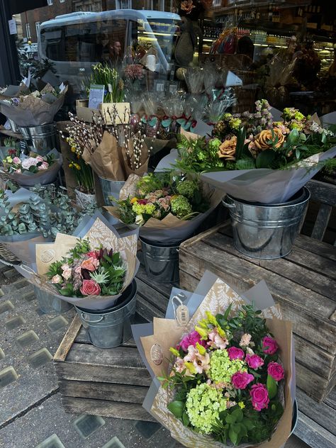 London flower shop florist cute aesthetic pretty London Flower Shop, Aesthetic Pretty, Cute Aesthetic, Flower Shop, Florist, London, Flowers, Pins