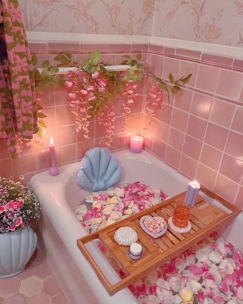 Decor Ideas, Bath, Candles, Flowers, Pink