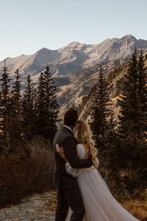 Are you tired of the traditional wedding scene and ready to ditch the crowds and stress for an adventurous and intimate elopement in Telluride? Look no further, because this charming mountain town located in the breathtaking San Juan Mountains of Colorado has it all — and we offer comprehensive Telluride Elopement Packages that check off all your boxes. Colorado adventure elopement. Colorado elopement photography. Colorado elopement locations. Telluride Elopement, Telluride Wedding, Elopement Colorado, Smoky Mountain Wedding, Picture Prompts, San Juan Mountains, Colorado Adventures, Elopement Packages, Colorado Wedding Photography