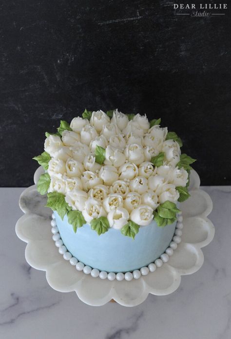 Tulip Cake, Dear Lillie, Cake Cake, Decorating Tips, Piping, Cake Decorating, Bowl, Cake, Flowers