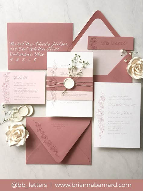 Custom dusty rose wedding invitations for the romantic and elegant, featuring floral details and shades of pink, and calligraphy envelopes. Blush Dusty Rose Wedding, Romantic Theme Wedding Invitations, Mauve Rose Gold Wedding, Desert Rose Wedding Theme, Pink Invitation Card Design, Invitation Envelope Ideas, Wedding Invitation Cards Pink, Dusty Rose And Mauve Wedding, Light Pink Wedding Invitations