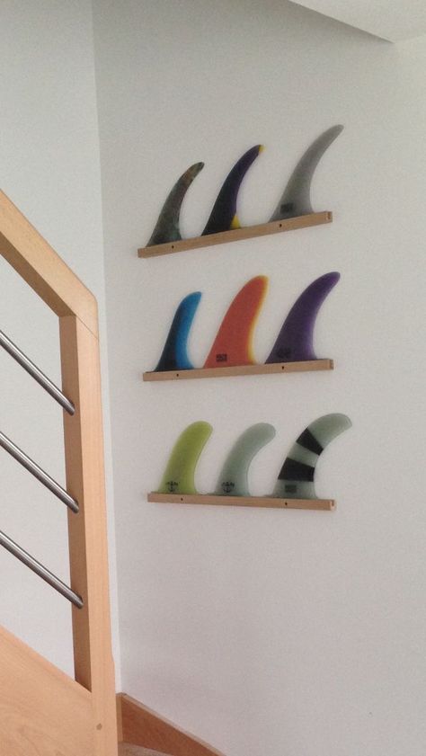 Surf Fin Art, Surf Room Decor, Surfboard Storage, Deco Surf, Beach Room Decor, Surf Room, Surf Yoga, Beachy Room, Surfboard Fins