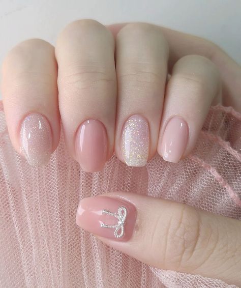 Shoujo Nails, Ballerina Nail, Concert Nails, Minimal Nails Art, Manicure Nail Designs, Hello Nails, Amazing Nails, Spring Nail Designs, Simple Gel Nails