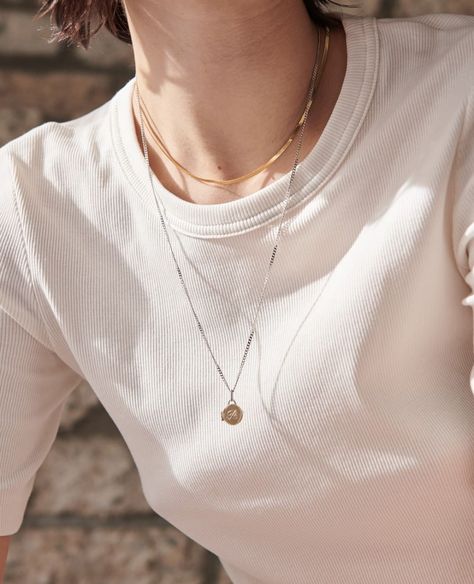 Loren Stewart on Instagram: “Herringbone + Mini Locket Necklace. A simple stack gets a personal touch.” Mixed Metal Necklace, Gold Fronts, Personalized Mother's Day Gifts, Metal Necklace, Pearl Gemstone, Casual Fall Outfits, Locket Necklace, Mixed Metals, Silver Pearls